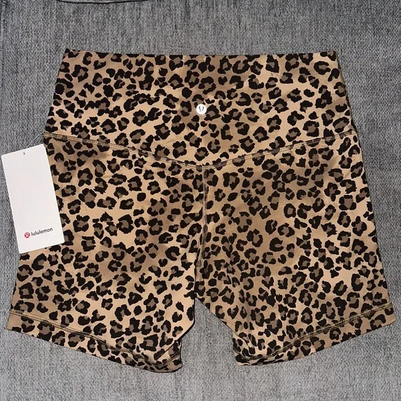 Lululemon Align No Line™ High-Rise Short 6" True Leopard Multi Size 12 NWT - Picture 2 of 4